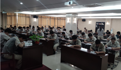 素质就业，技术立业